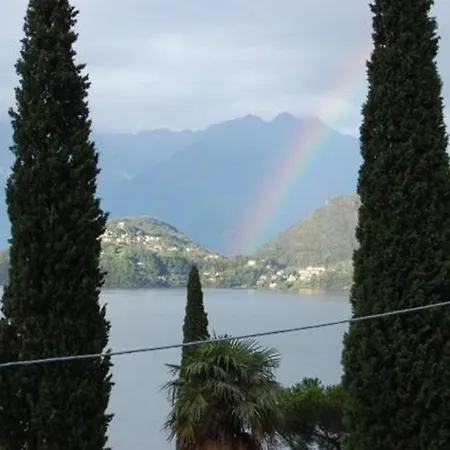 Annetta Mit Sicht Auf Und Berge 75 M * Pianello Del Lario