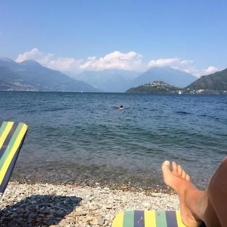 Annetta Mit Sicht Auf Und Berge 75 M Pianello Del Lario